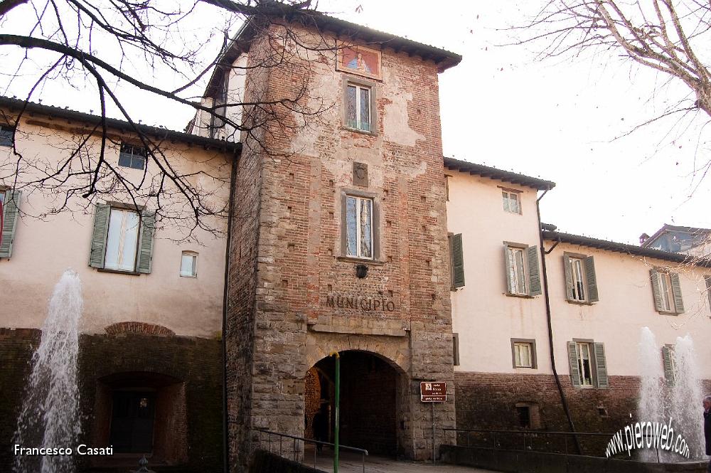 007 Porta Rocca.jpg